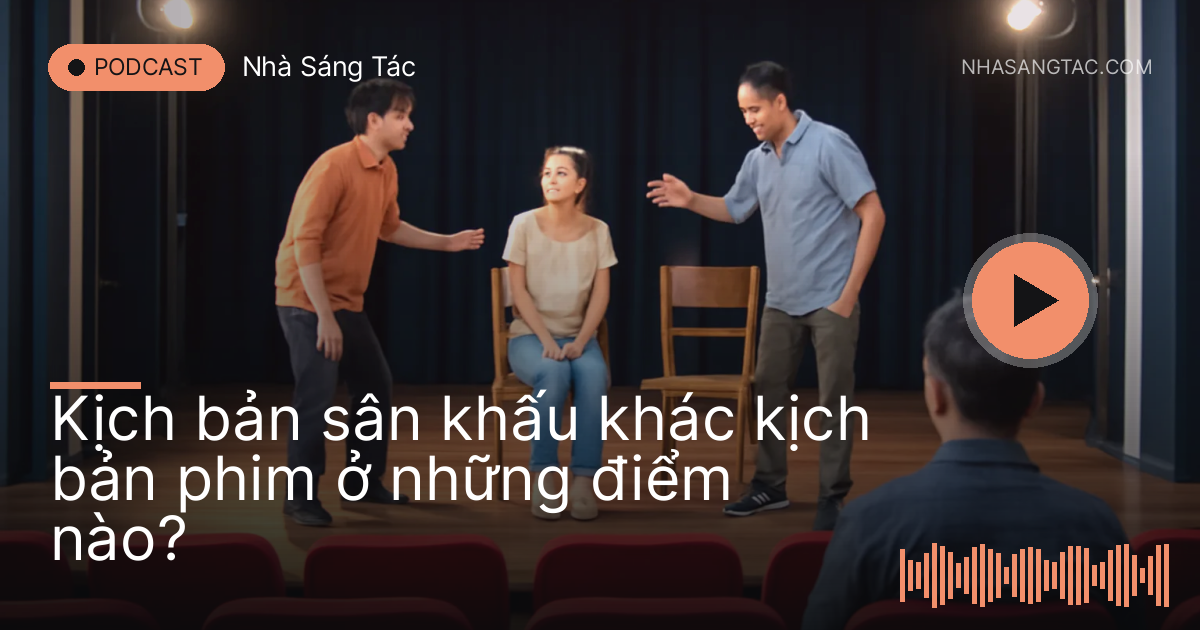 Diễn viên tập kịch trên sân khấu nhỏ trống trải, nhìn từ hàng ghế khán giả